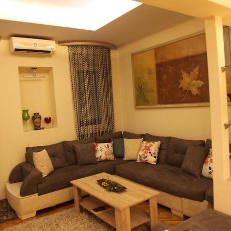 Apartment No 5 プリシュティナ エクステリア 写真