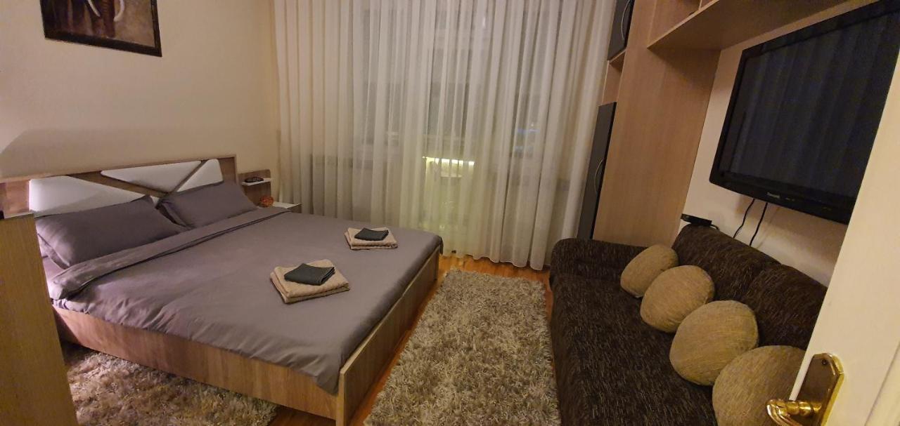 Apartment No 5 プリシュティナ エクステリア 写真